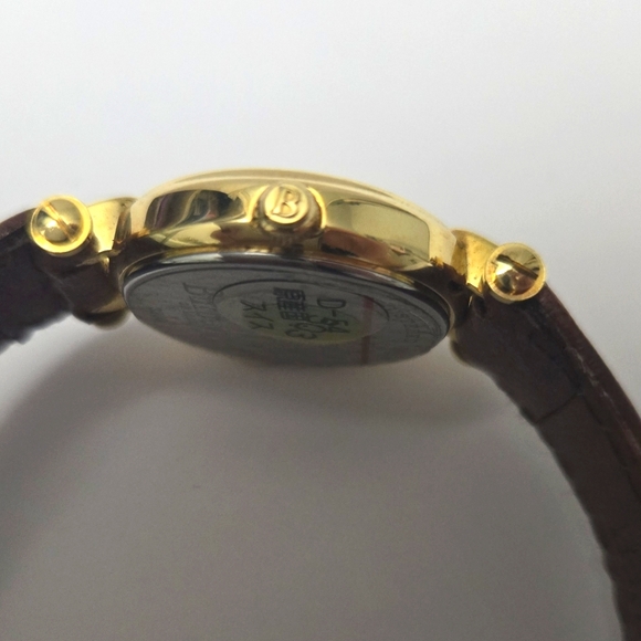 Burberry Watch 3200 24mm quartz gold Plated - Picture 8 of 8
